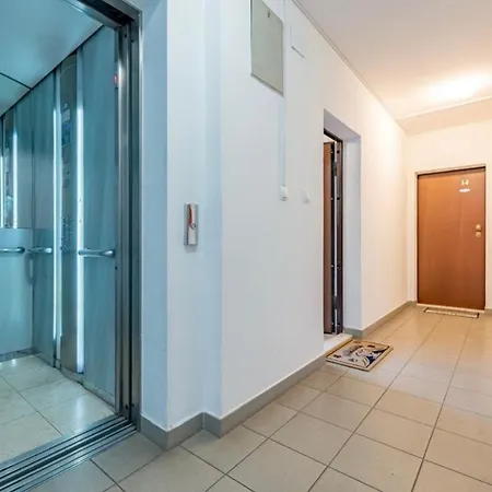 Daniela Di Apartment